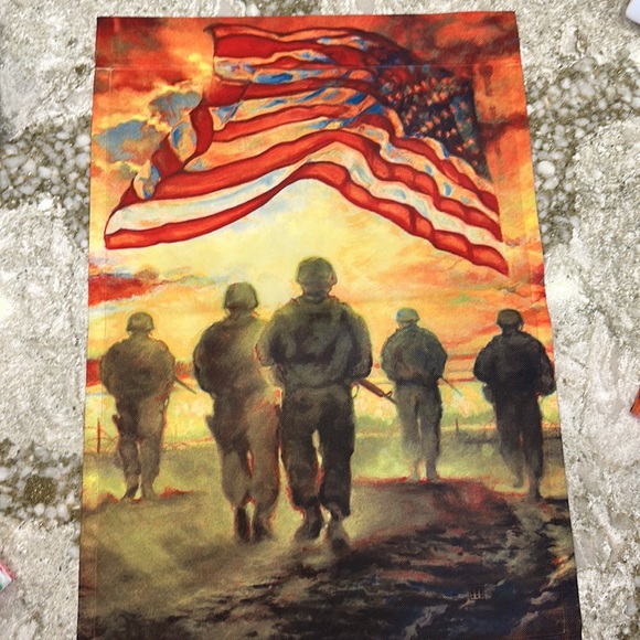 HUGE Lot of 15 Garden Flags All Seasons & Holidays - Picture 10 of 16